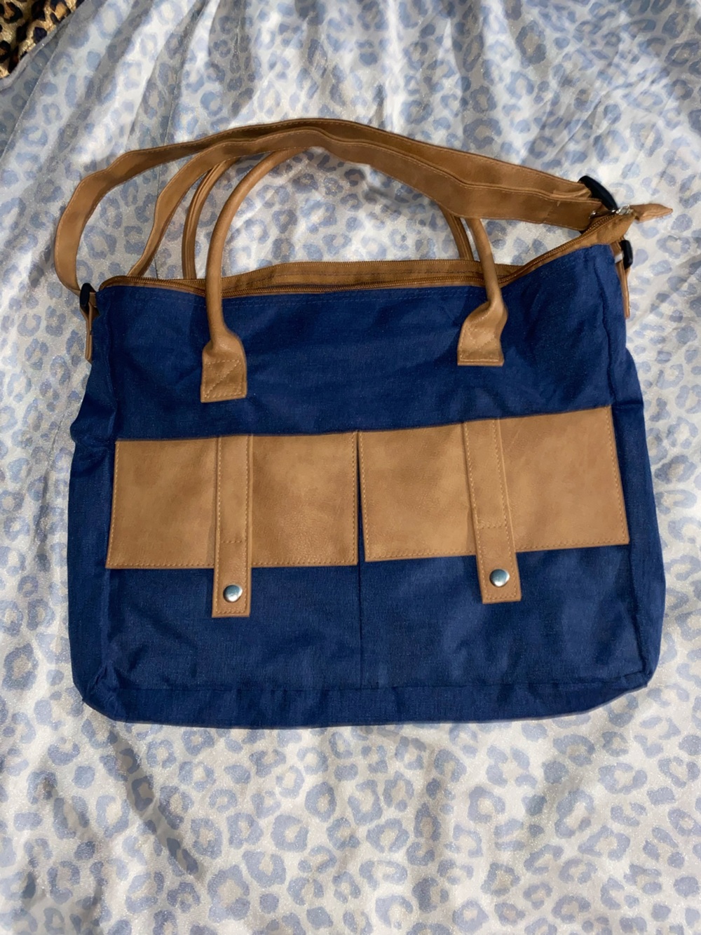 The aaap classic courier organizer laptop bag
